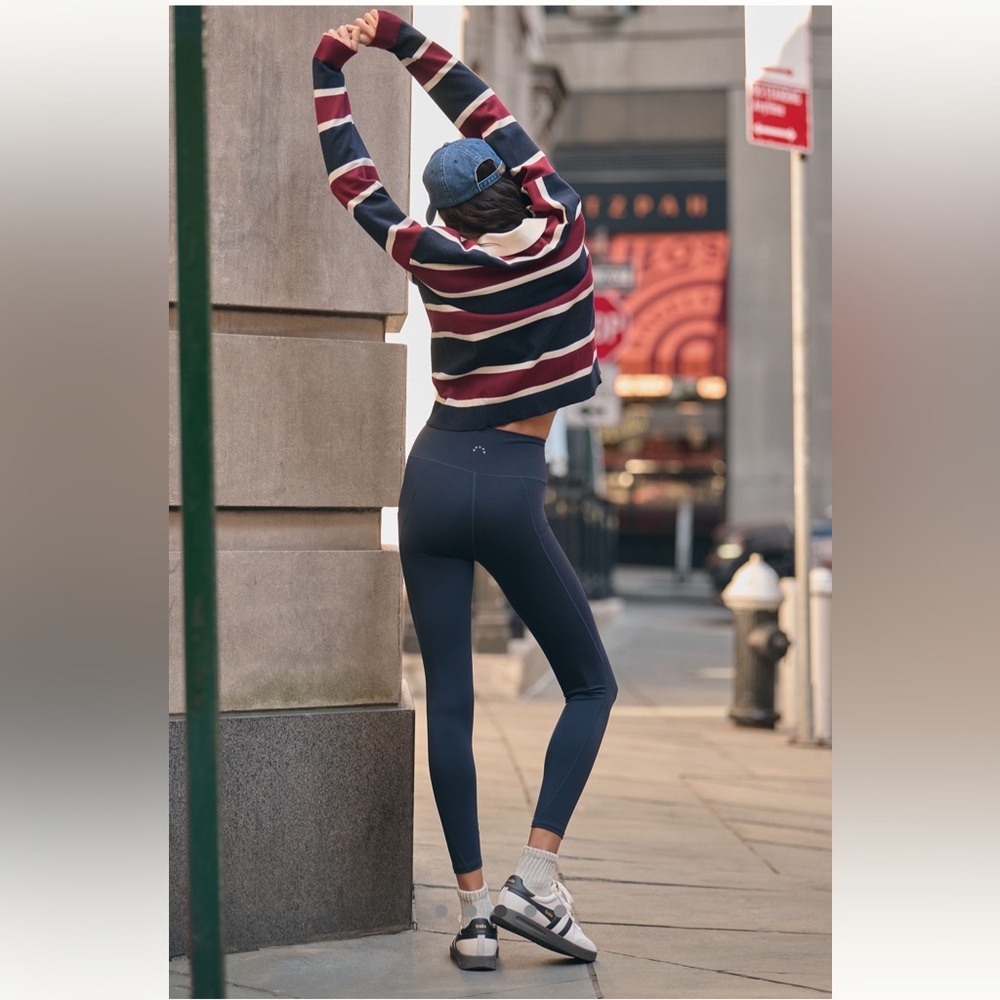 Varley Shape High Pocket Leggings- Navy, size L - Picture 2 of 3